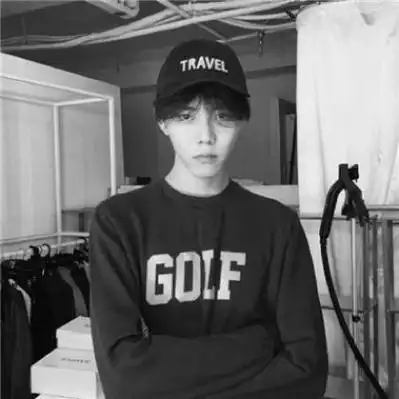 2021男生戴帽子的黑白头像 男生头像图片大全 -【爱个性】