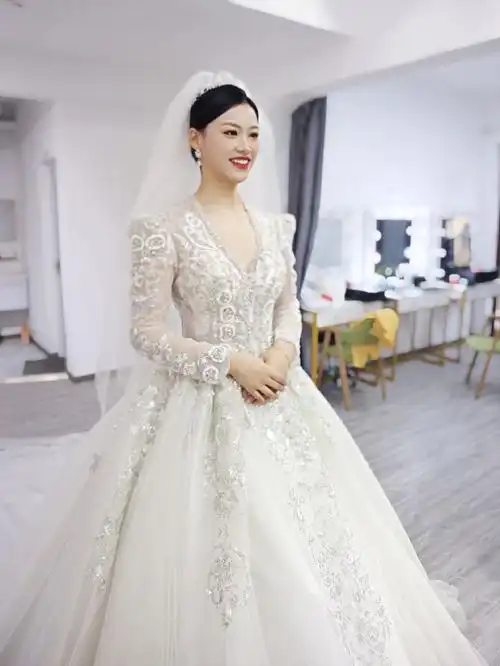 白芷婚纱|真实新娘妆造～有喜欢的嘛