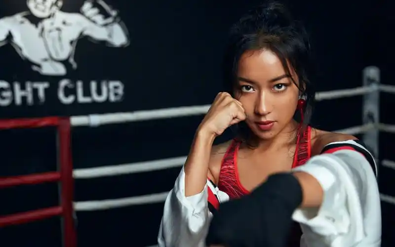 吉克隽逸性感运动写真图片桌面壁纸-大陆明星-壁纸下载-美桌网