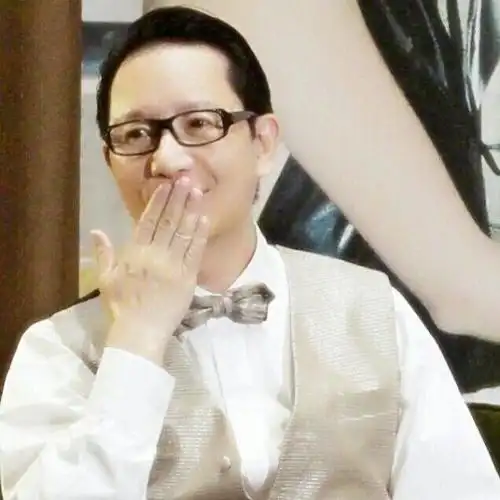 刘培基(香港著名时装/形象设计师)