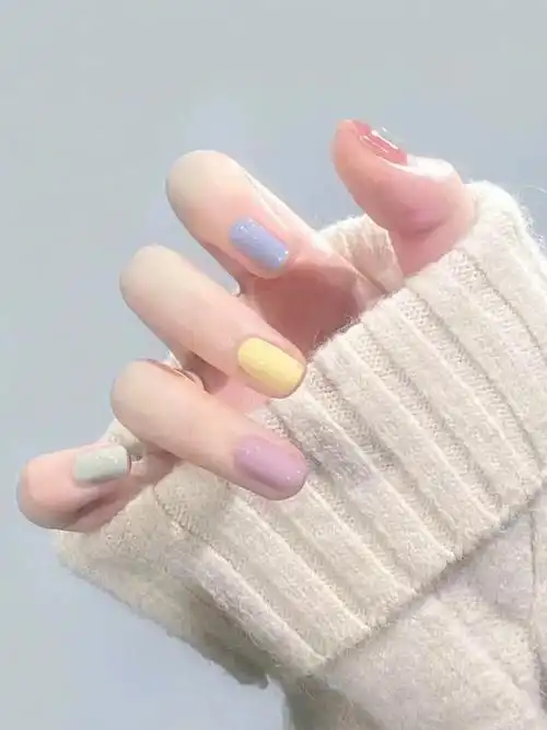 100 款显白显嫩夏日美甲!一口气挑到爽!