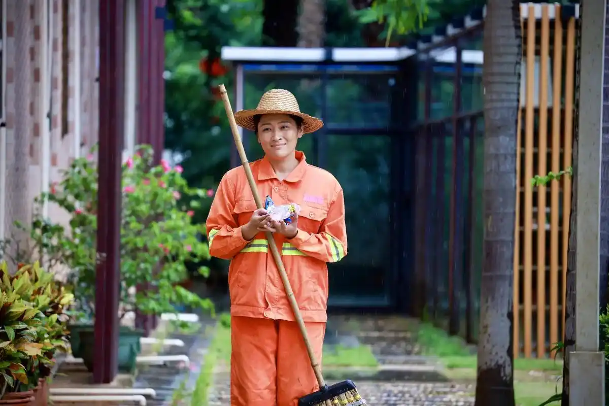 环保宣传片微电影《妈妈的草帽》拍摄剧照,每一张都是满满的回忆 - 抖