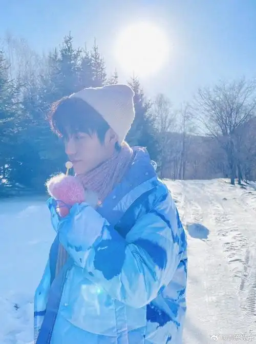 张真源雪不就是冬天最好的纪念品吗##张真源晒雪景图