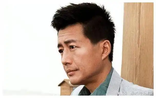 张博我没和江珊炒作姐弟恋靠女人出名会被看不起绝对不这样