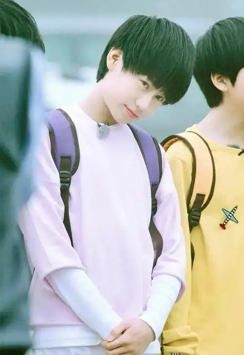 张真源童年照合集～太可爱了!