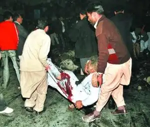 巴基斯坦前总理贝布托昨晚遇刺身亡