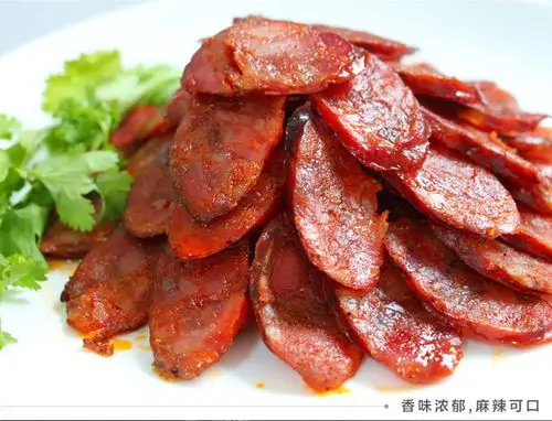尹丰四川农家手工自制经典麻辣香肠柴火烟熏麻辣香肠腊味腊肠批发