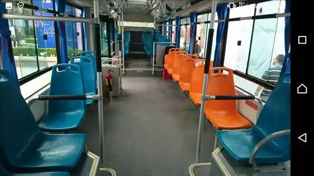 科普|公交车座椅上为什么会有个洞?