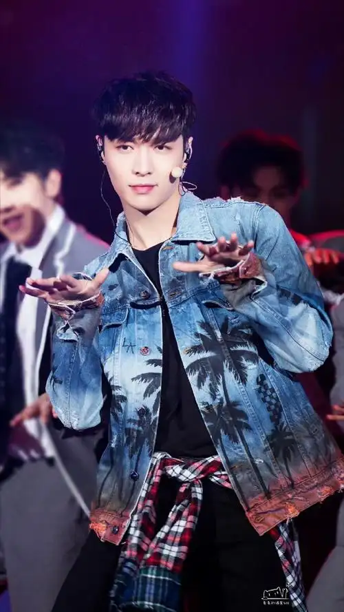 9898#张艺兴#@张艺兴【调色】【壁纸】【牛仔】07二改去水印