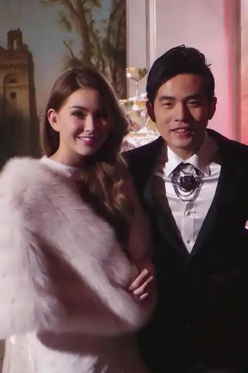 回顾昆凌嫁大14岁周杰伦婚后连生三胎如今一家五口其乐融融