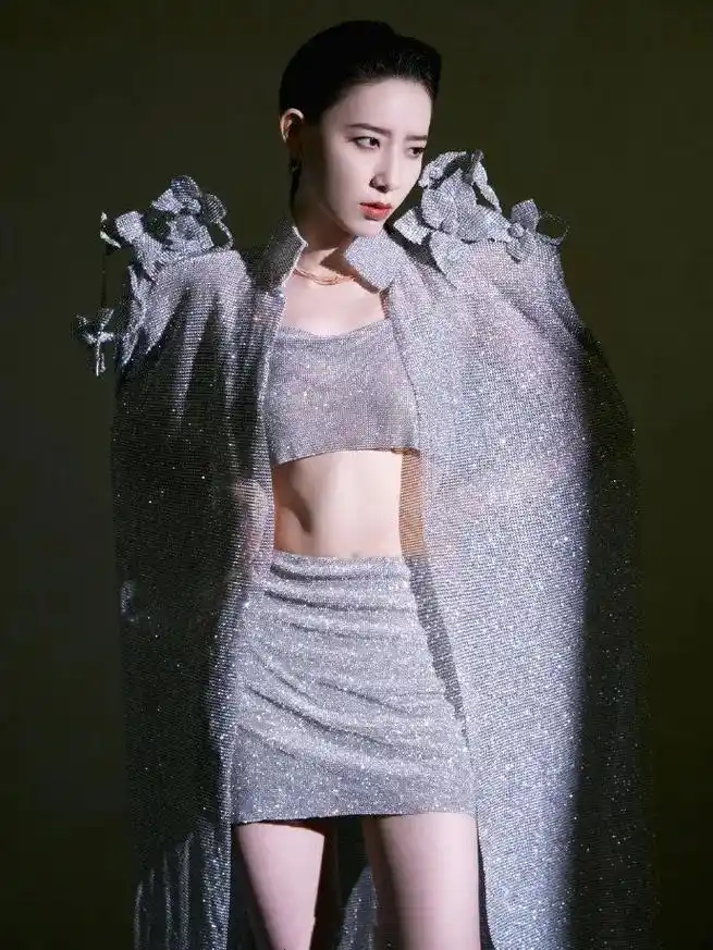 李斯丹妮 透明装写真.李斯丹妮 透明装写真 - 抖音