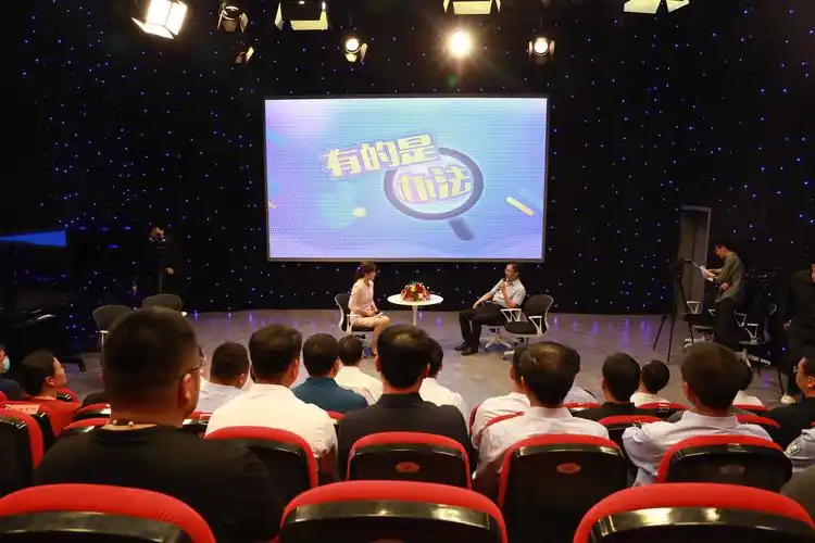 大型融媒访谈节目有的是办法开录