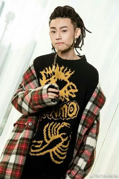 来自泡泡圈:                                     小鬼-王琳凯 浏览