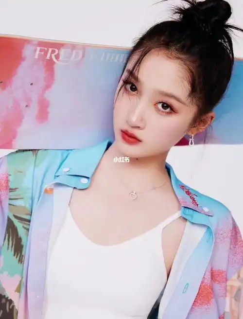 fred斐登心愿代言人关晓彤in fred|avenue & son限量合作系列7815