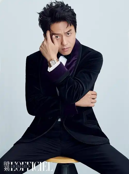 列表查看 猜你喜欢 4 / 11 近日,邓超登《时装》男士版封面,写真大片