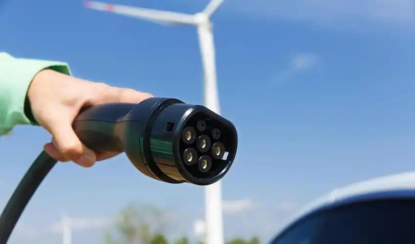 车主投稿 小吴聊车不无聊之:我与充电桩的故事 - 第一电动网