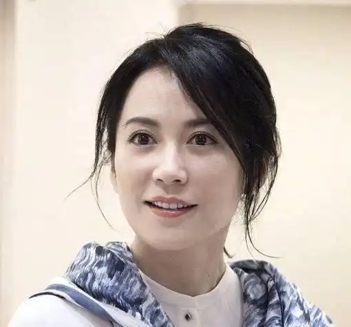 然而,还是有一群女演员,她们40岁以后,生活就像开了挂.