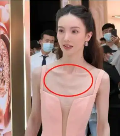 回顾全身涂白硅胶鼻非人细腰娱圈病态审美什么时候是尽头