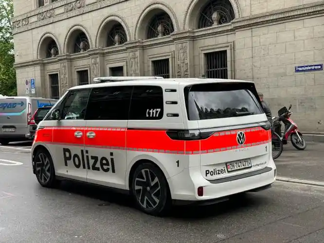 这个警车有点可爱瑞士·苏黎世