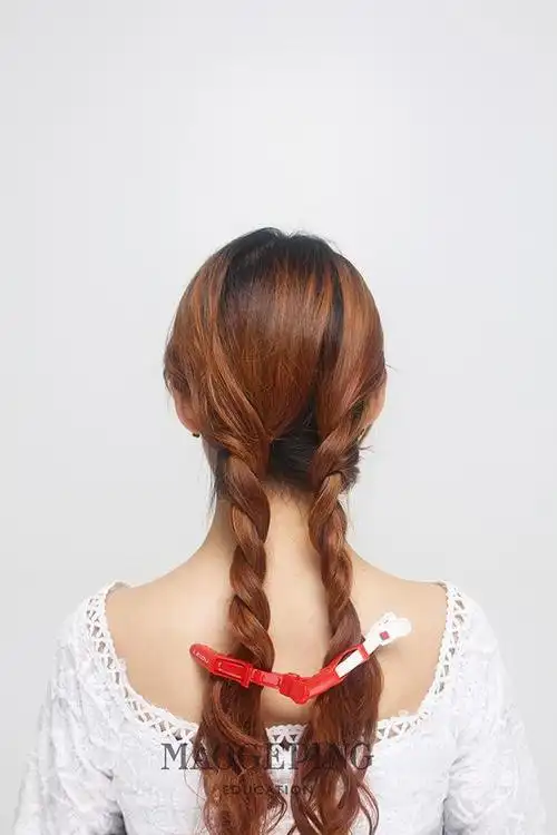 优雅的不止是盘发,还有这款易学简单的低马尾