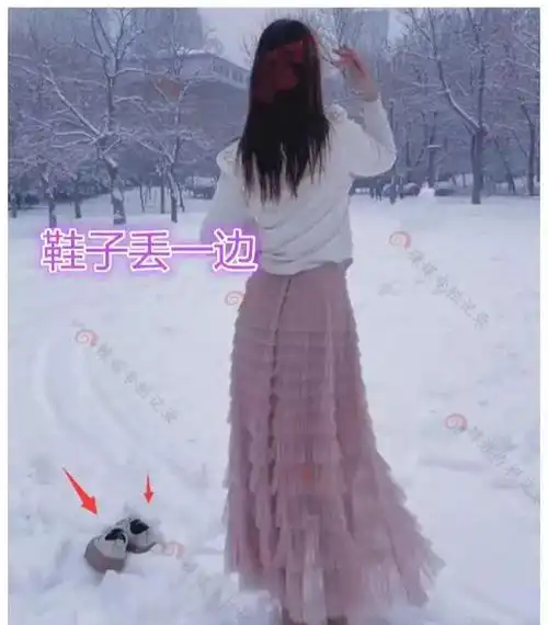 河南女子在雪地上赤脚跳舞为了走红不怕挨冻网友半吊子