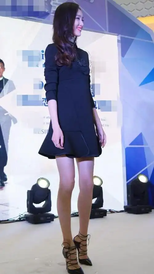 唐嫣:第0186期 美脚欣赏