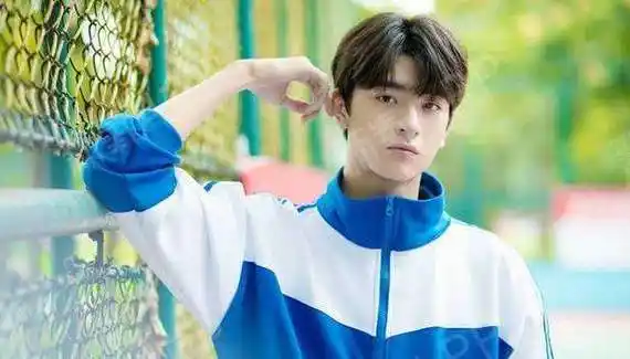 周一周一,后天更新,致我们暖暖的小时光.