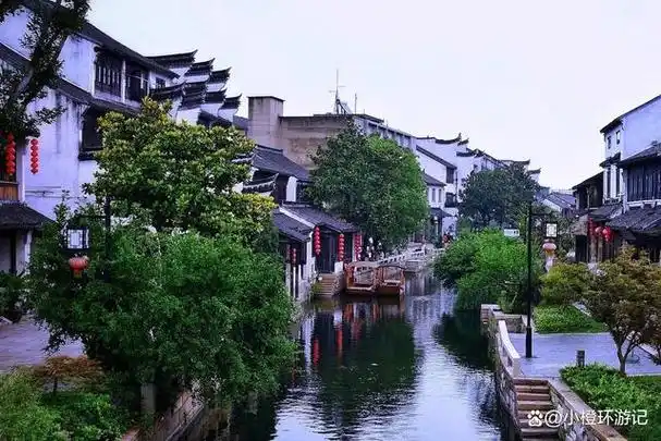 江南水乡,素有繁华胜地之美誉,而在江南的四大古镇中,黎里镇独具一格