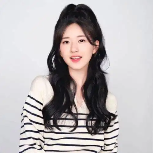 赵露思原来是编发达人丸子头俏皮减龄公主编发简直是在逃公主