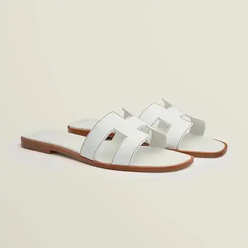 爱马仕白色凉鞋
