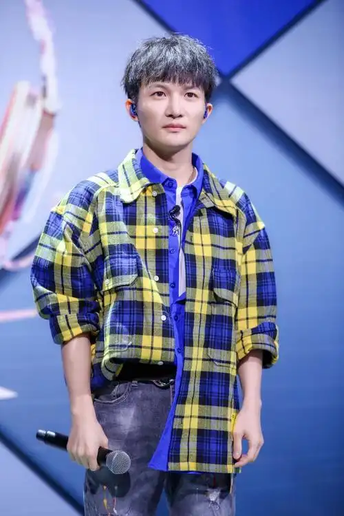 周深:《好声音》遗失的冠军,那英看不上,高晓松却把他当宝!