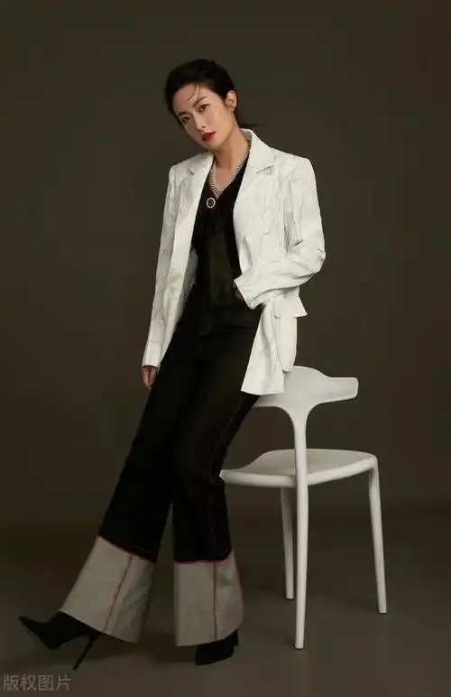 徐百慧这身材,这才是尤物啊!