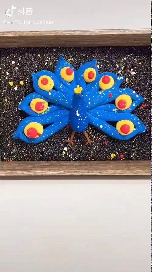 超级适合3至5岁宝宝的粘土手工简单好看的孔雀开屏手工粘土天才计划秀