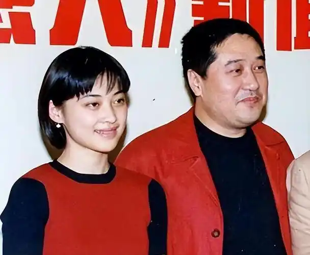 对比梅婷的两任丈夫,一个才华横溢招人恨,一个碌碌无为惹人爱|叶大鹰