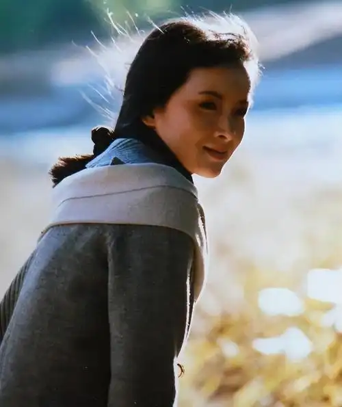 回顾师小红老婆谢兰一场车祸定情婚后生一子日子过得有滋有味