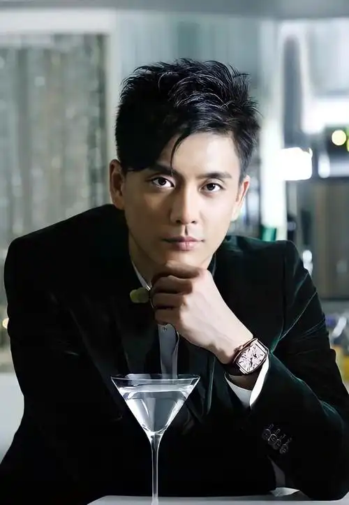 wong),1980年12月13日出生于中国香港,中国香港男演员,歌手