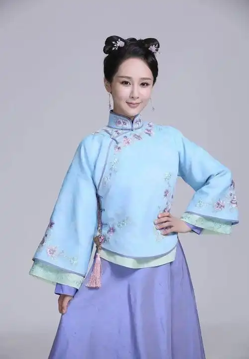杨紫的无修定妆照让我明白:科技脸,真的不适合拍古装!