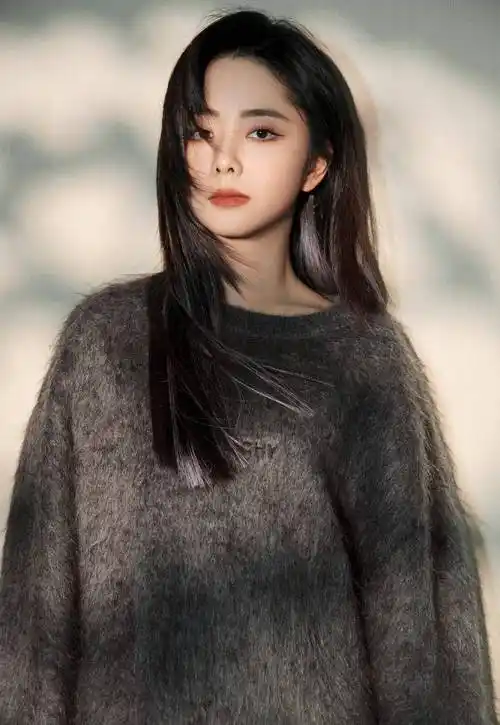 谭松韵以靓丽的青春年华,点亮梦想,谱写精彩人生_生活_心境_心态