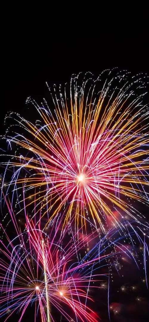 一组唯美的放烟花壁纸和治愈背景图分享