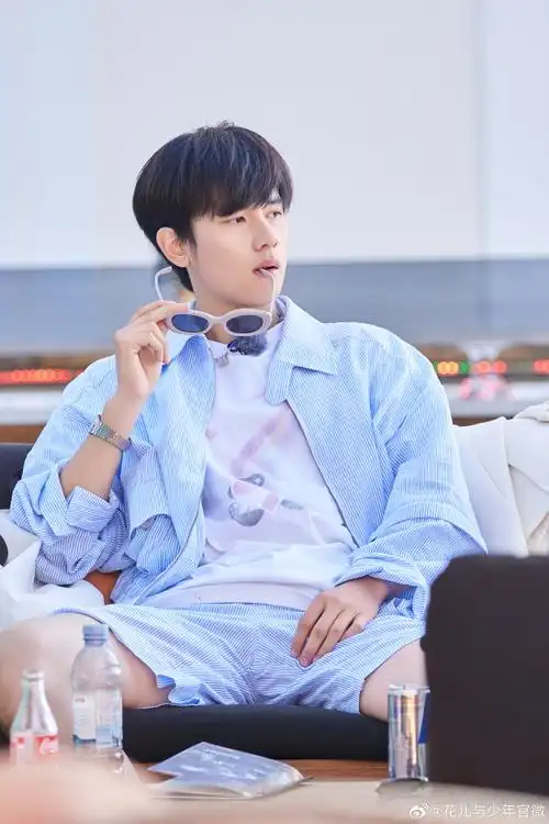 胡先煦花少5私密答喜欢自由行没有人能规划我的人生