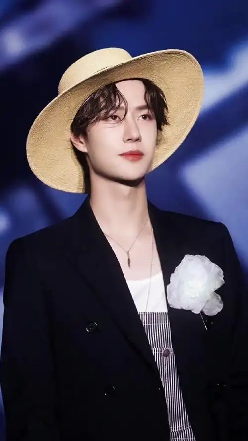 王一博肖战泰国见面会笑容杀 - 抖音