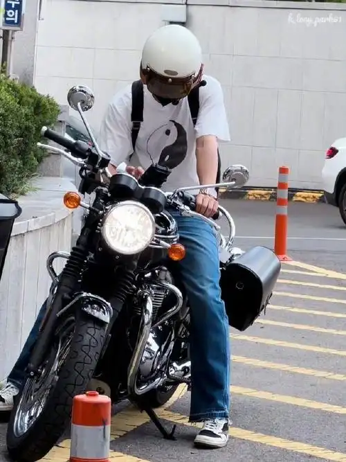 朴灿烈的每月碎片合集