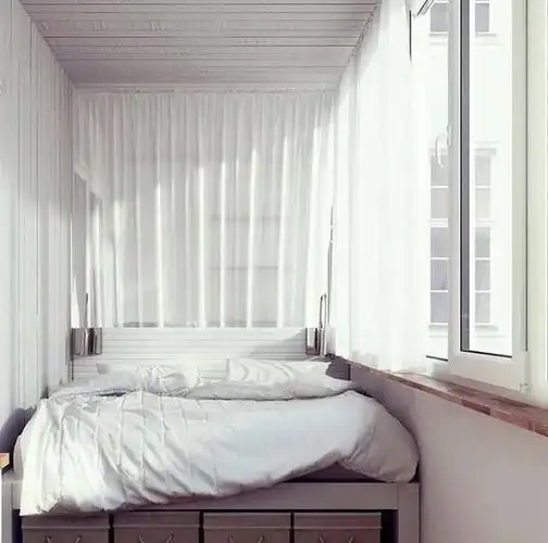 阳台也能改卧室?小户型巧用阳台空间,一室内秒变精致两居_手机搜狐网