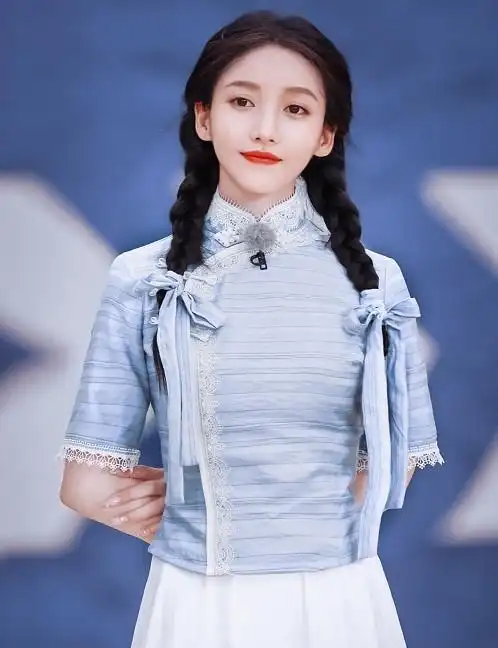 跑男再现沙坑骗局姜贞羽被忽悠太可爱惊艳颜值梦回创3