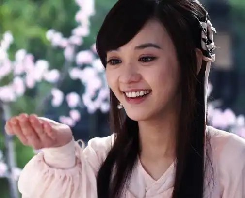 【图】陈意涵流星蝴蝶剑吻戏害羞笑场 孙蝶角色一貌倾城_内地剧_电视