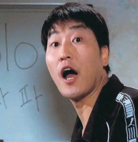 韩国殿堂级男演员,长的丑仍然碾压无数小鲜肉演员