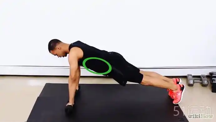 如何锻炼胸肌和腹肌