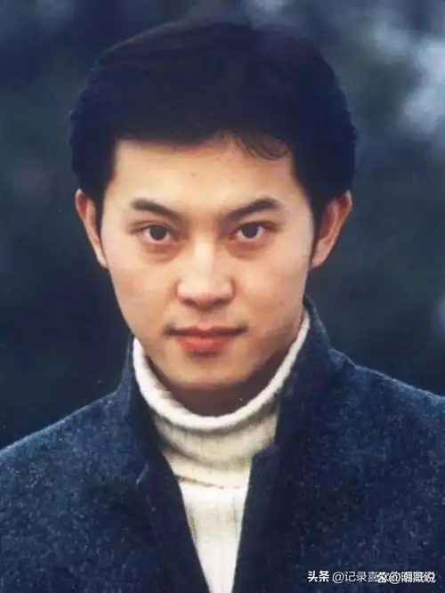 沙溢,1978年2月15日出生于吉林省长春市,毕业于中国人民解放军艺术