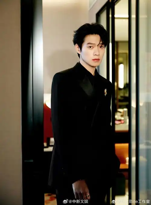 魏大勋allblack造型适配度