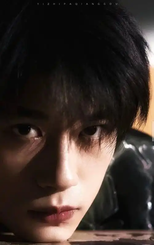 易烊千玺男友日常